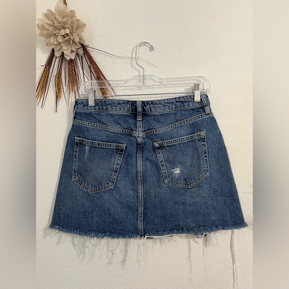 We The Free by Free People Denim Jean Skirt Size 30 Frayed Hem - Picture 7 of 7